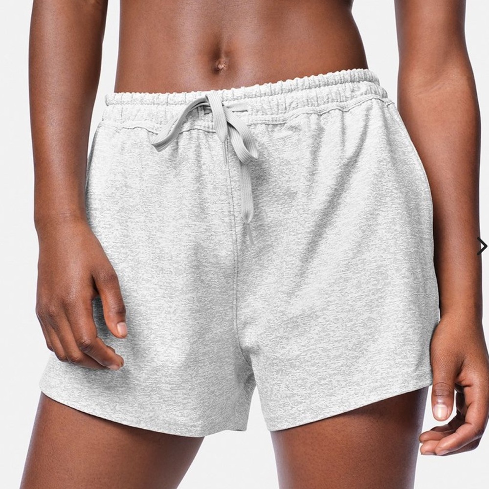 NWT Outdoor Voices Sunday Shorts Dove